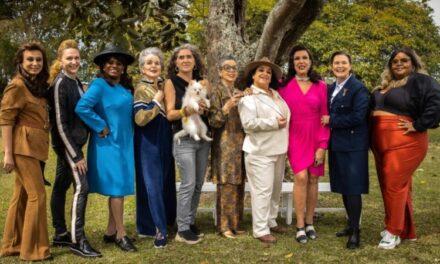 ‘O Clube das Mulheres de Negócios’: comédia desperdiça potencial gigante