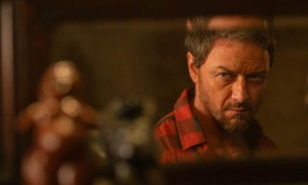 ‘Não Fale o Mal’: remake retira sutileza do original para ficar com mais do mesmo