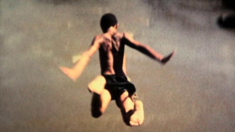 ‘Amizade’: documentário afetivo e excessivamente autocentrado