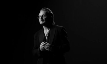 ‘Bono – Histórias de Rendição’: o palco como confessionário de um pop star