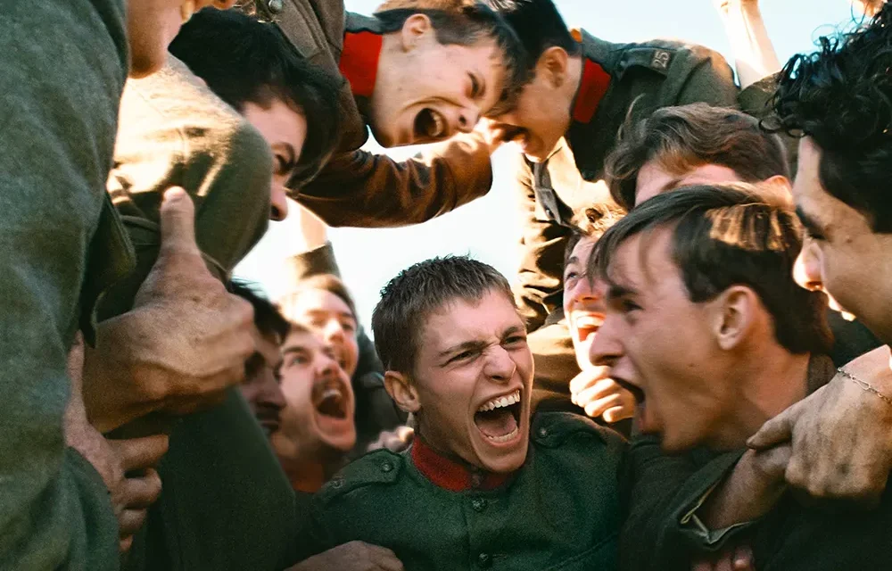 ‘Coward’: a fragilidade masculina em meio à guerra